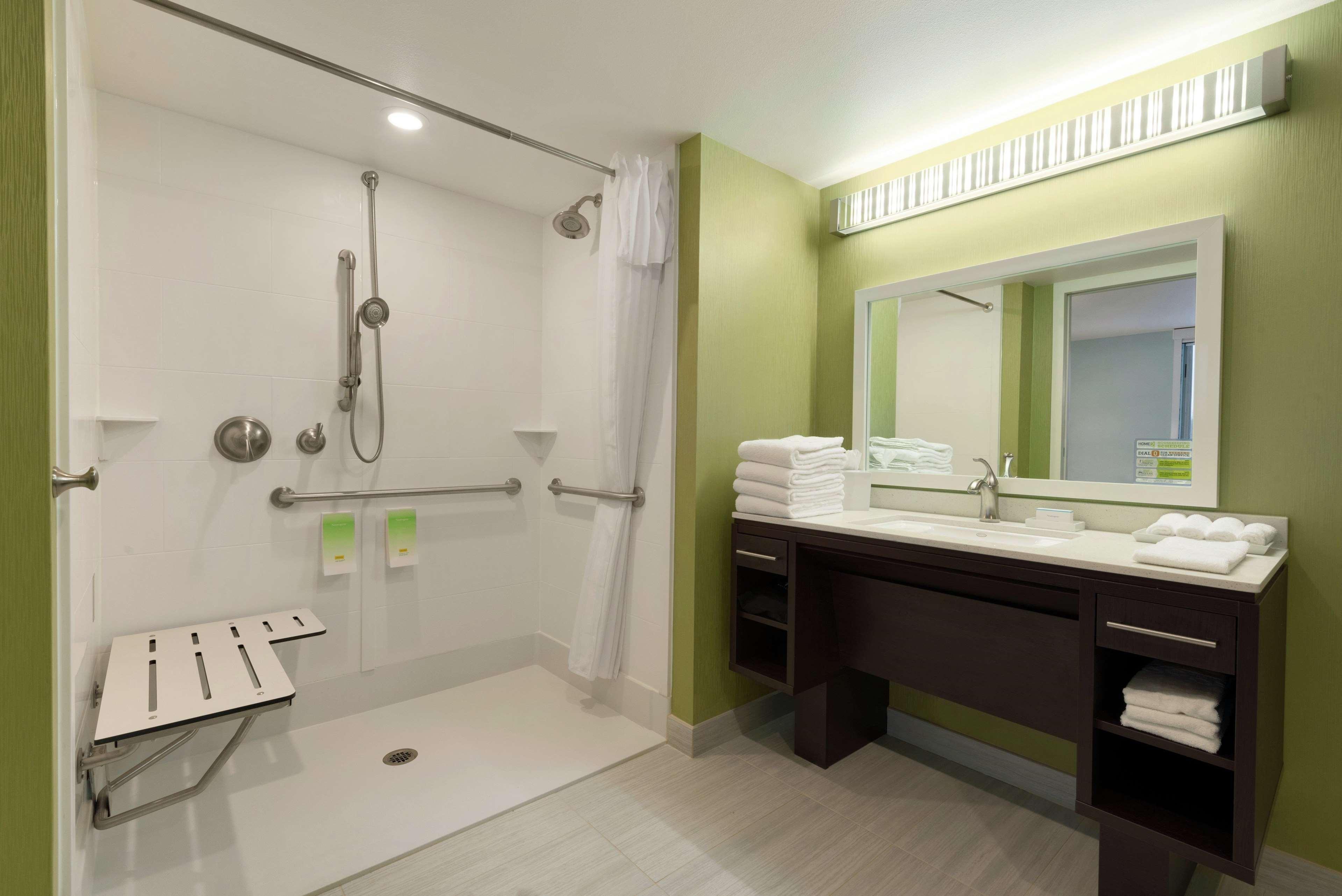Home2 Suites By Hilton Anchorage/Midtown Exterior photo